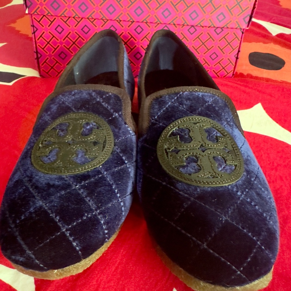 Tory Burch slippers- Billy Velvet in dark blue velvet